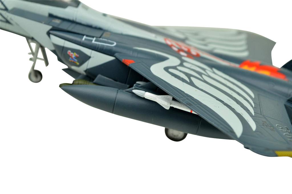TANG DYNASTY(TM) 1100 F-15E Fighter Attack Aircraft Alloy Completed United States Air Force Airplane Model