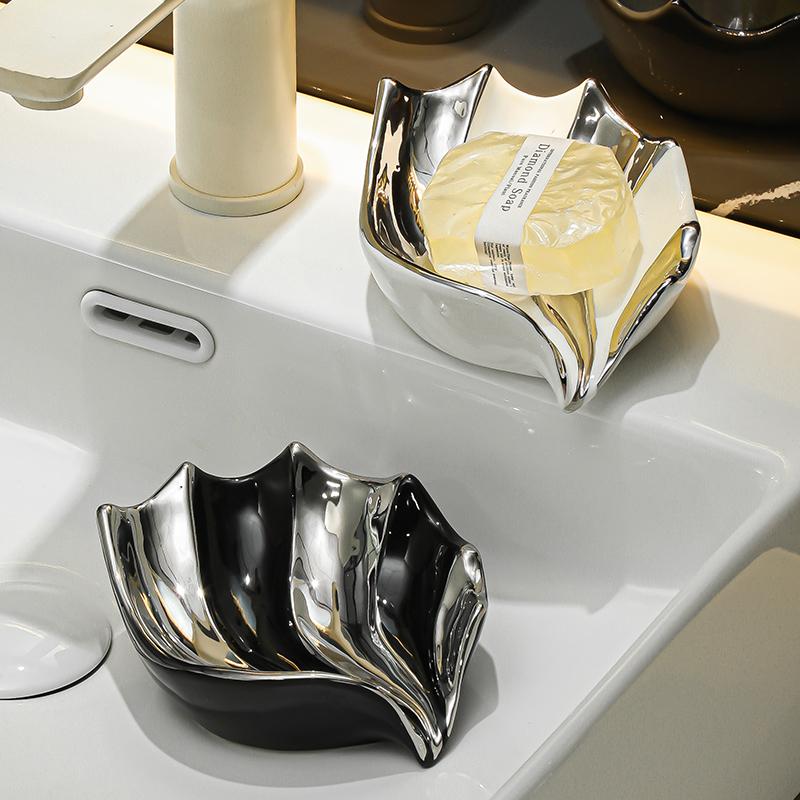 Ceramic Soap Dish Household Bathroom Hand Washing and Washbasin No Water Accumulation Soap Box Holder Bathroom Accessories