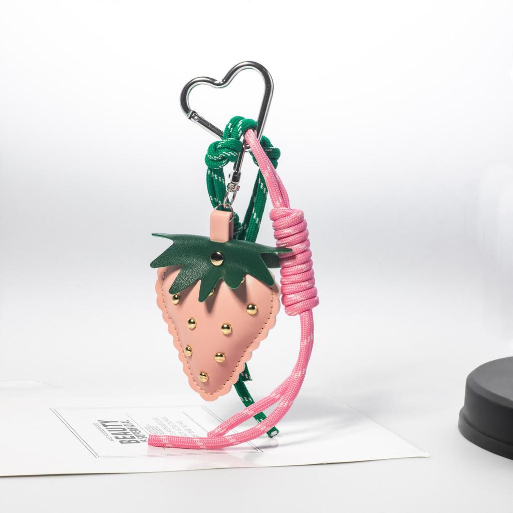 Yogodlns 1pcs Bag Pendant Cut Strawberry For Women Couple Car Decoration Jewelry Gift Accessories Backpack Pendant