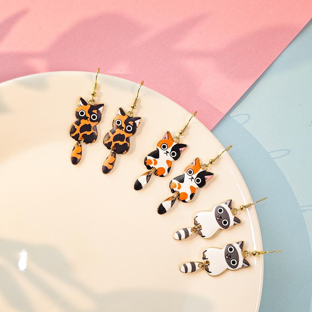 Cute Cat Earrings with Interesting and Quirky Design, Perfect for Any Outfit