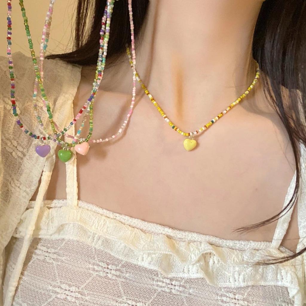 Color beaded love necklace women's tide cool niche design sense neck chain simple and versatile girl heart collarbone chain
