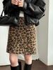 NS Amerikanischer Retro Leopardendruck Samt Bodycon Minirock: Winter Slim Fit für Damen