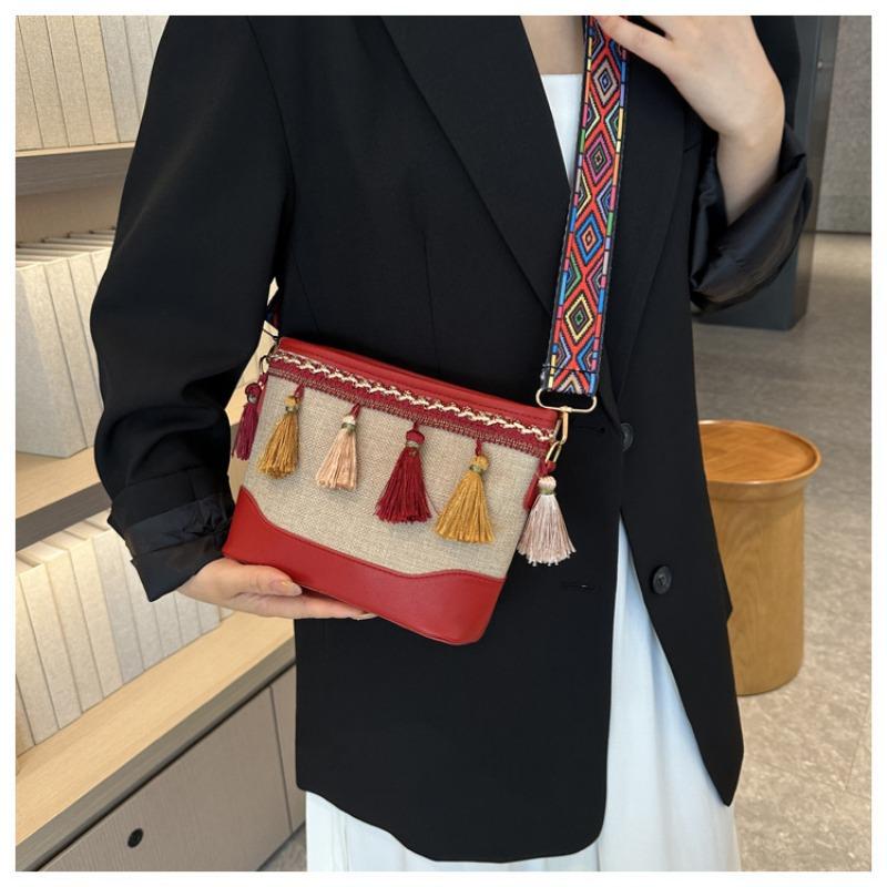 Niche Artistic Trend Single-shoulder Bag Crossbody Bag Ethnic-style Small Square Bag for Women's Underarm Commuting
