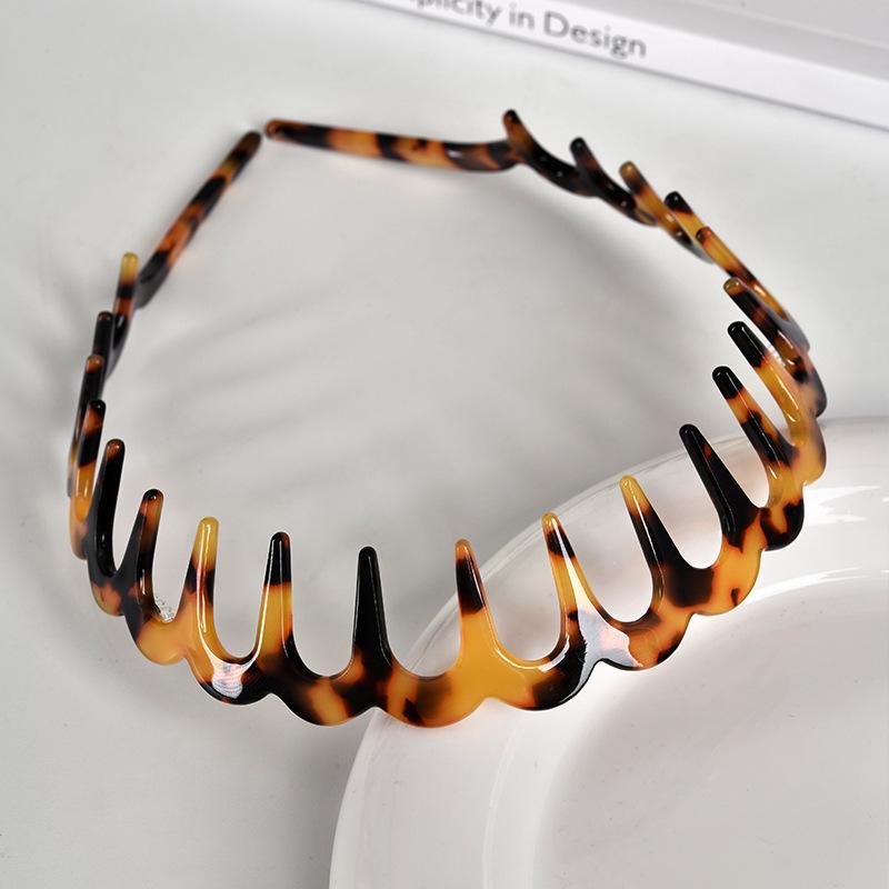 Women's 2025 Large Wave Anti-Slip Hair Comb Headband for Face Washing