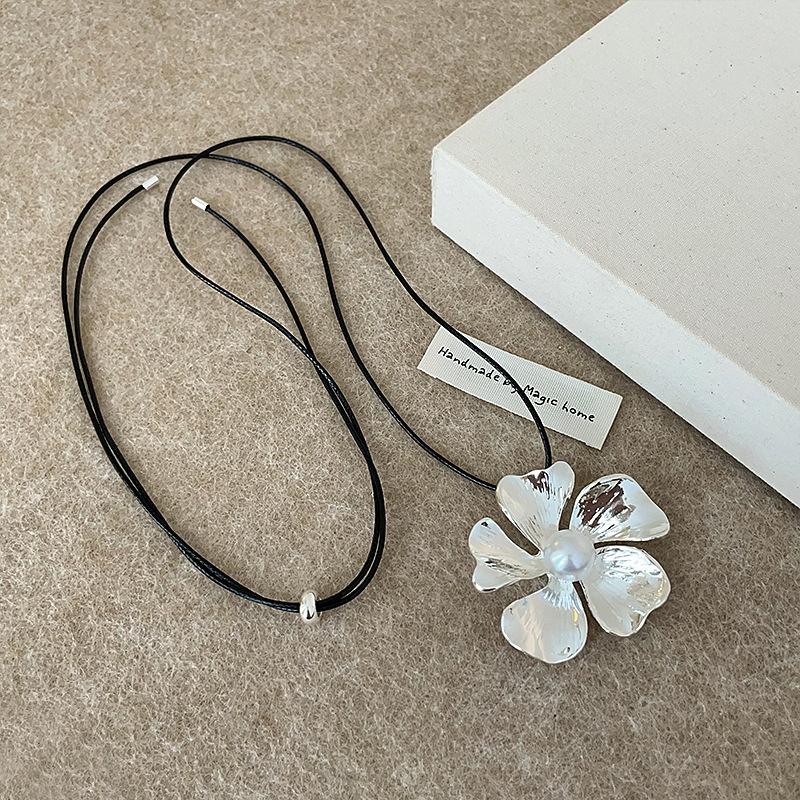 

Персонализированное регулируемое ожерелье с цветочным жемчугом для женщин, простой дизайн, модная универсальная цепочка на шею, цепочка на свитер