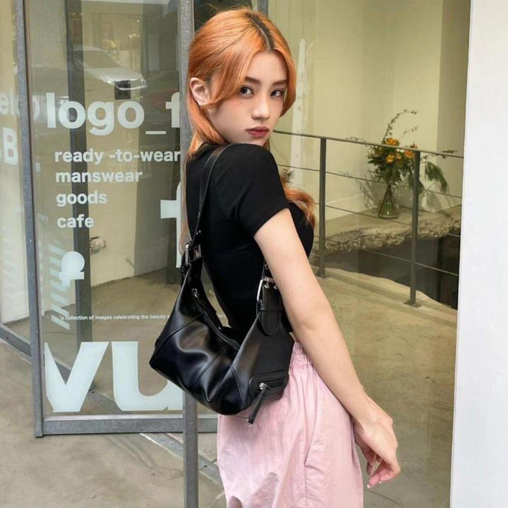 Gothic Y2K Underarm Bag Harajuku Punk Crossbody Bag Temperament PU Shoulder Bag  Portable