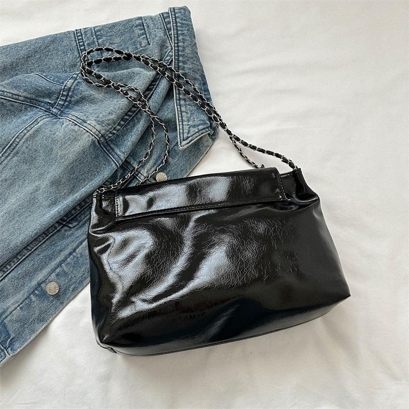 Faux Leather Crossbody Bag for Women Minimalist Chain Shoulder Handbag
