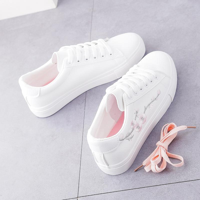 

Маленькие белые туфли женские туфли весна 2025 новые дышащие туфли тонкие кеды модные повседневные папа спортивные белые туфли 40 розовый