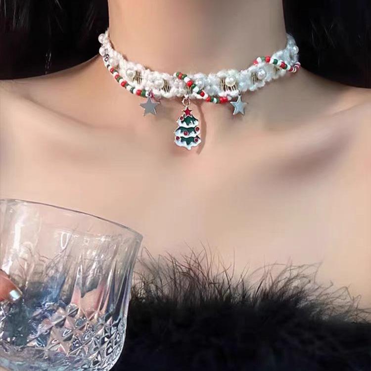Christmas tree pendant plush choker necklace women's light luxury niche collarbone sweater chain autumn and winter matching decorative accessories
