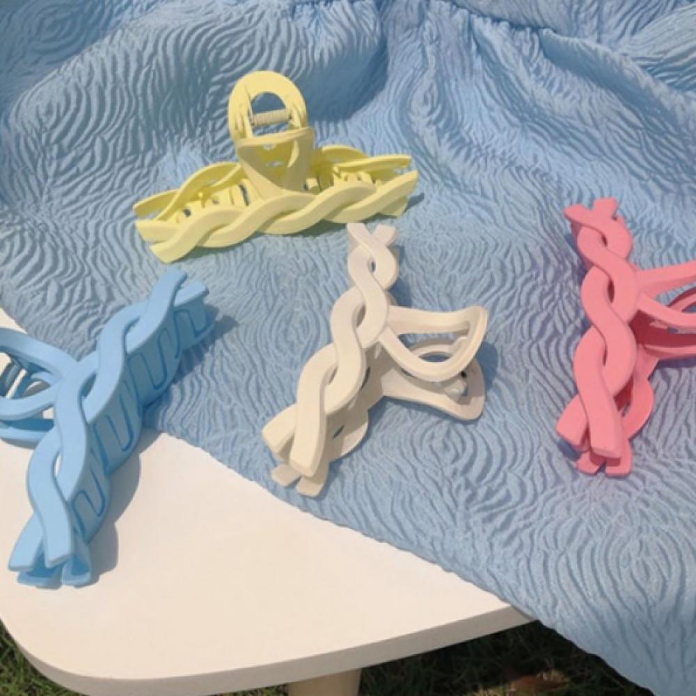 Open Run Wave Hair Claw Clip Pastel Blue Hairpin