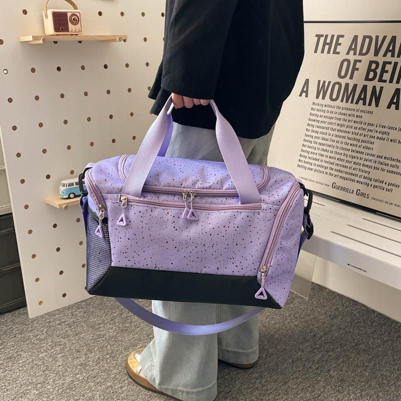 Große Sport-Duffeltasche für Damen, Gym-Tote mit Netztasche und mehreren Reißverschlüssen