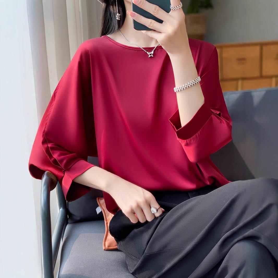 

2025 Spring/Summer Women s Silk Satin Round Neck Seven-Sleeve Loose Top XL