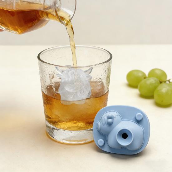Cow Silicone Ice Cube Tray Food-Grade Flexible Mold for Whiskey Cocktails Easy-Release Dishwasher Safe Fun Bar Accessory