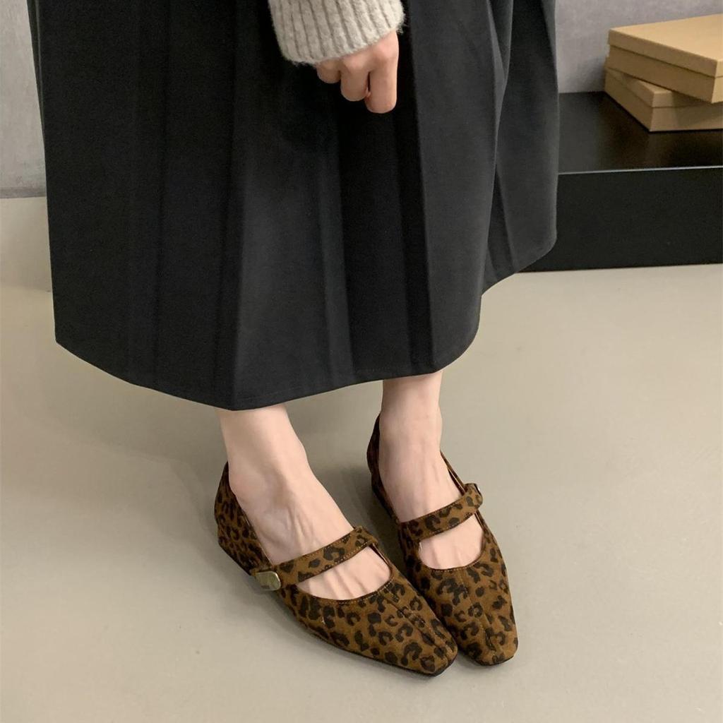 Foreign Style Small Square Head Shallow Mouth Single Shoes Women's Spring and Autumn New French Evening Breeze Retro Commuter Thick Heel 