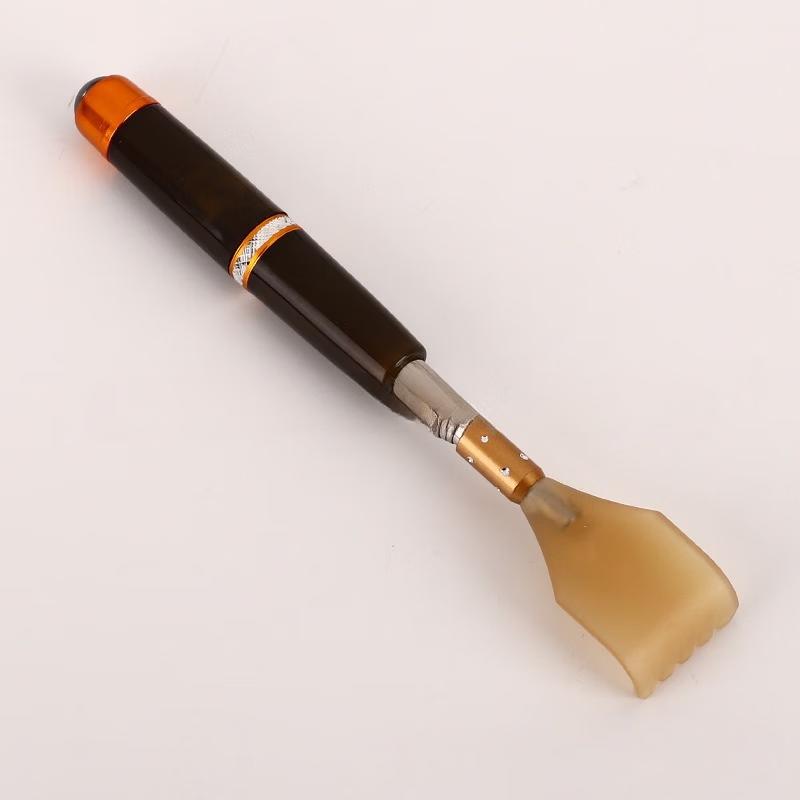 Retractable Back Scratcher