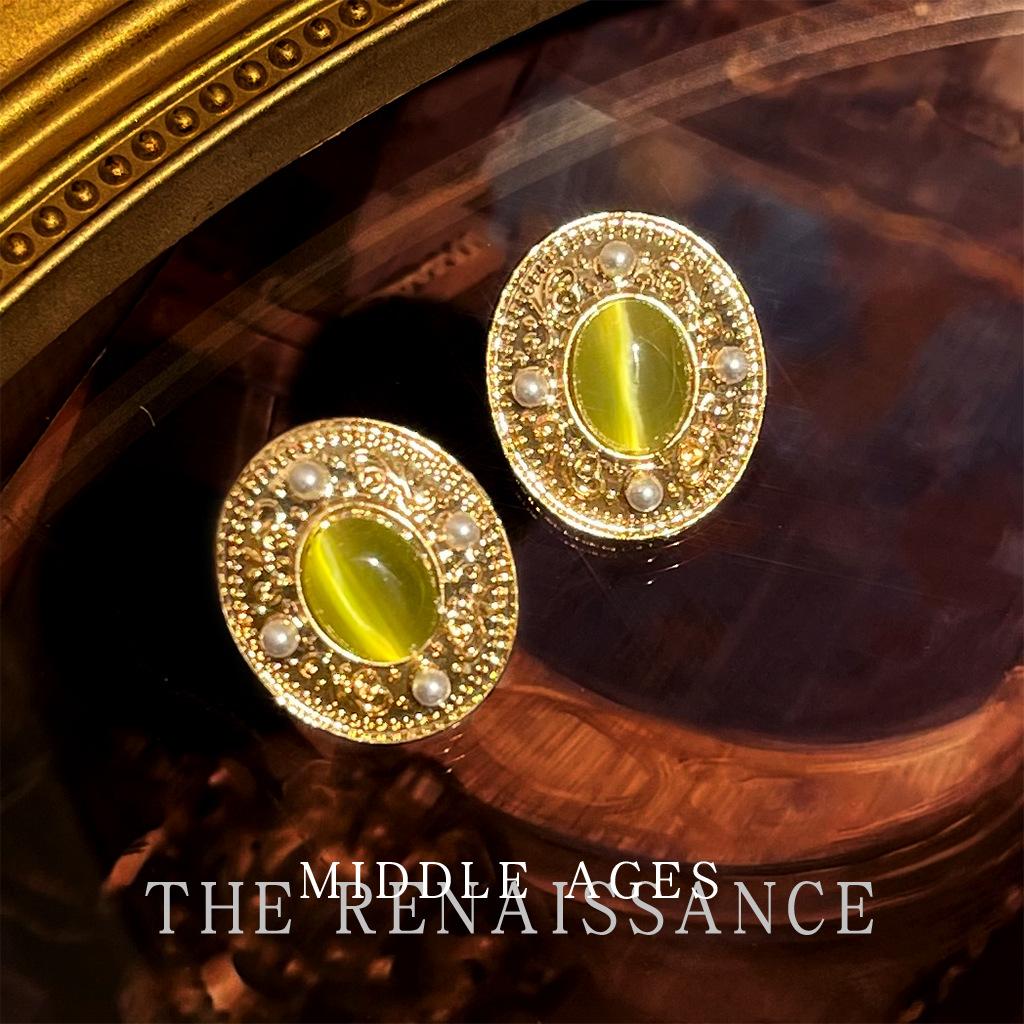 Medieval heavy industry colored treasure zircon earrings exaggerated retro western style stud earrings court style earrings