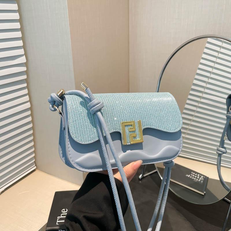 Foreign Order Advanced Texture Versatile Small Bag Women's Bag 2025 New Fashion Chain Small Square Bag Commuter Messenger Bag Tide