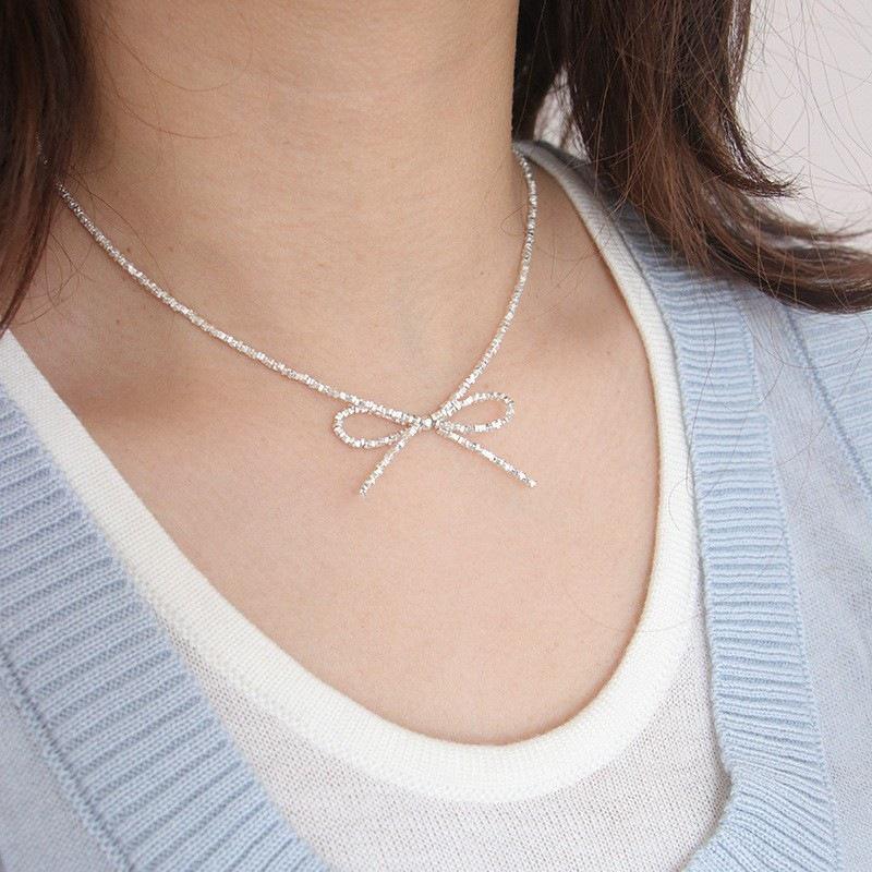 Versatile Bow Knot Necklace for Women - Fashionable Clavicle Chain, New Creative Style