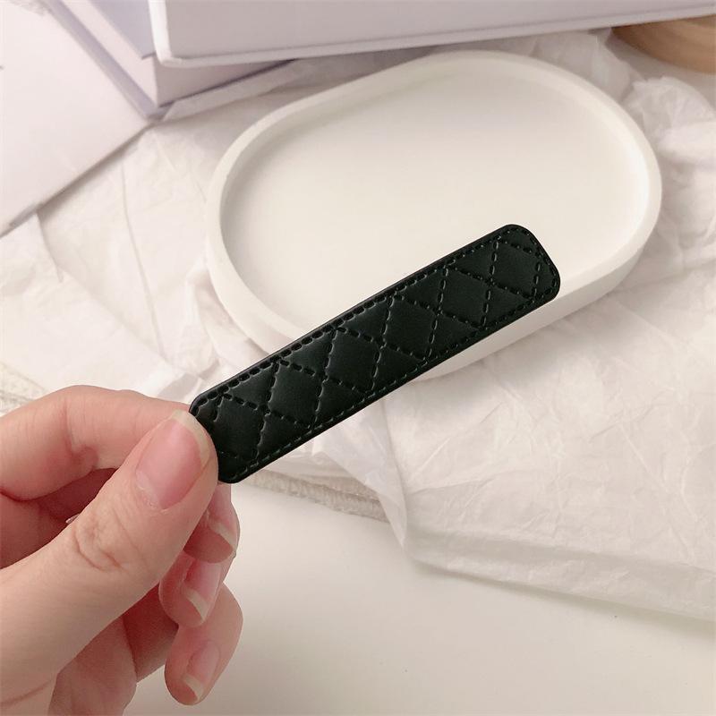 2PCS Leather BB Hair Clips Tweed Pattern, Elegant Versatile Hair Clips for Women Bangs Styling