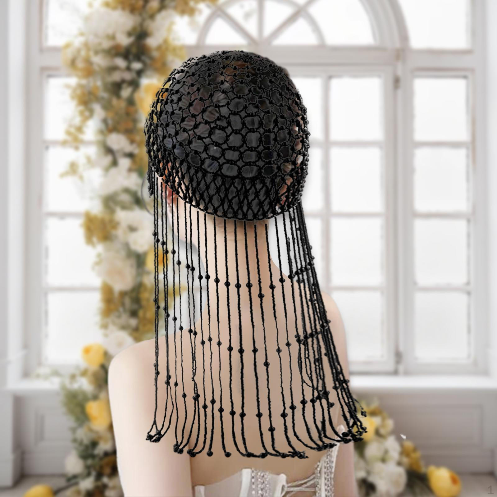 

Шапочка-головной убор с кисточкой и жемчугом 1920-х годов для выступления на свадьбе или выпускном чёрный