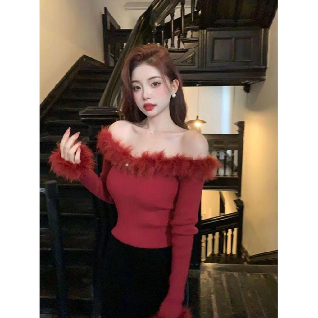 Red Off-Shoulder Raw Edge Knit Sweater for Women - Festive, Slimming, and Sexy Cold Shoulder Top for Autumn/Winter
