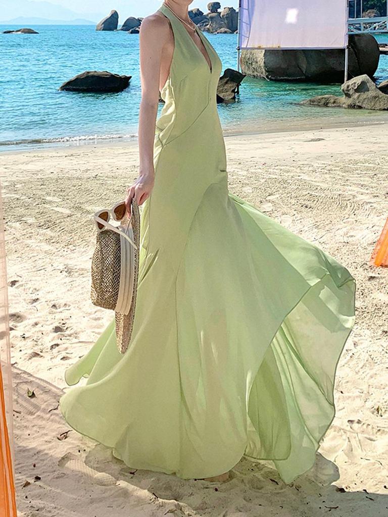 2026 Summer Sexy Slim V-Neck Backless Halter Vacation Dress