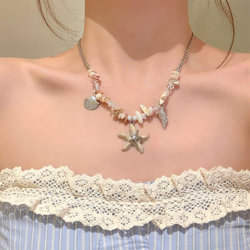 Y2K Handmade Colorful Irregular Gravel Beaded Necklace for Women Metal Starfish Shell Conch Pendant Necklace Aesthetic Jewelry