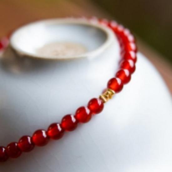 Red Agate Bracelet with Alloy and Translucent Agate Beads, a New Chinese-style, Traditional Design with Golden Shimmer