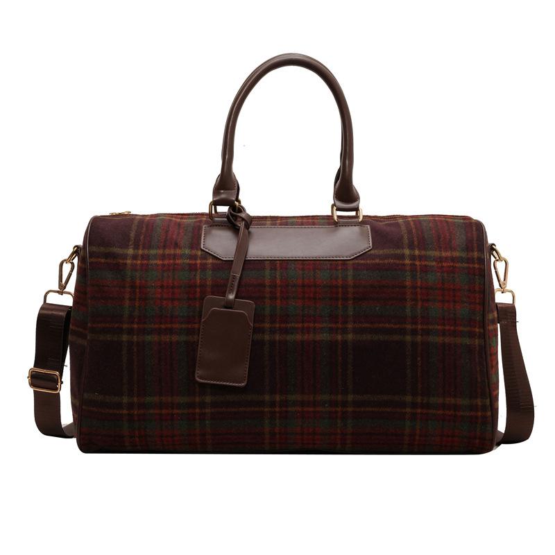 Fashionable Retro Striped Plaid Household Clothing Storage Bag for Going Out for Fun Large Capacity Travel Bag Can Be Used To Pull Rod