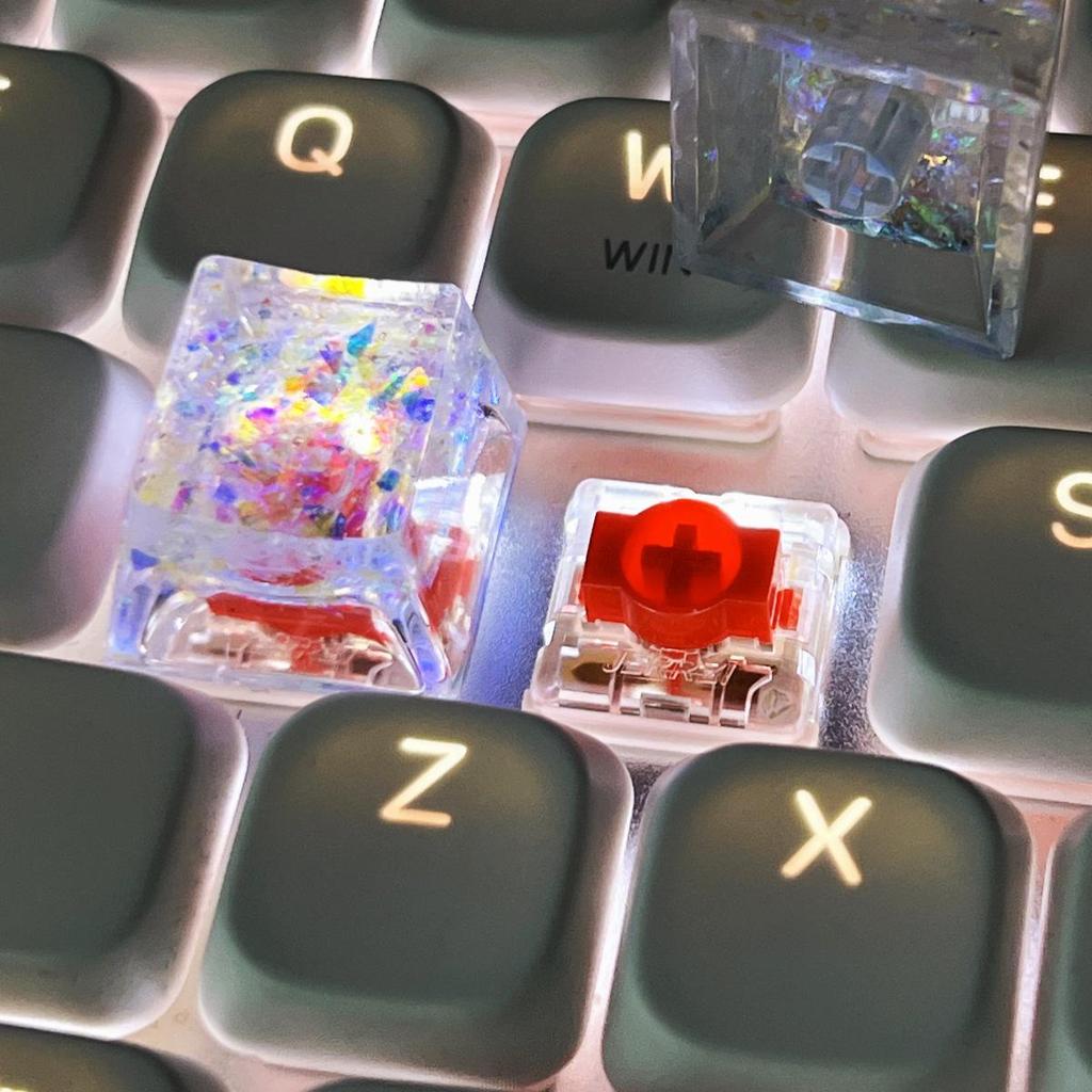 Handmade Translucent Shell Resin Keycaps for Mechanical Keyboards - Colorful Cross-Axis Design
