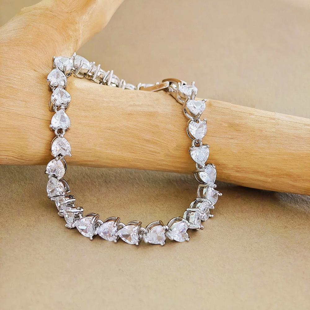 New Luxury Heart Silver Color Bracelet Bangle for Women Wedding Bride on Hand Gift Valentine's Day Gift Jewelry S7982