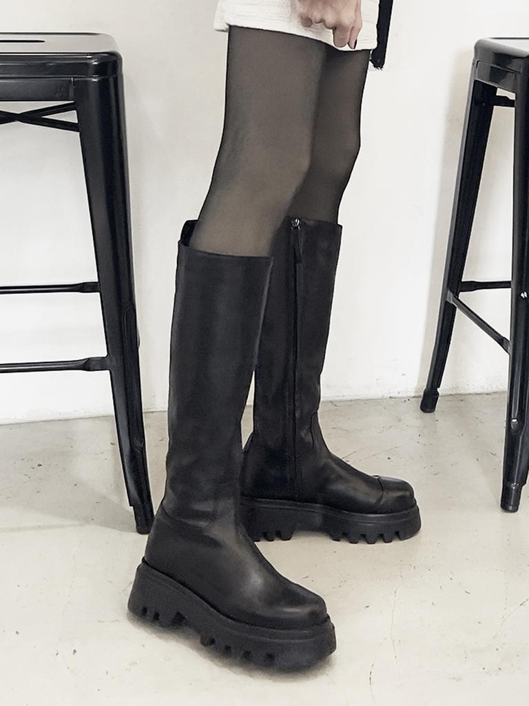 Blanc Sur Blanc Theolong Boots Black