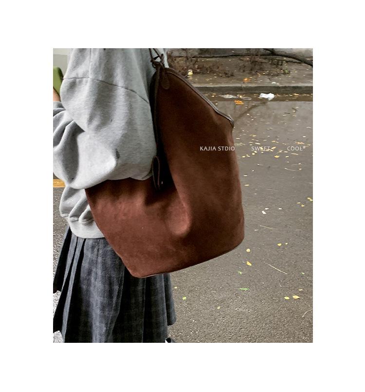 Sac cabas bandoulière grande capacité style rétro pour femme, collection automne/hiver 2025