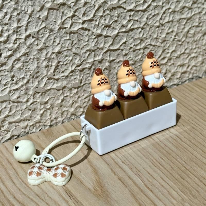 3 Keys Cute Gnome Fidget Keychain With Stress Relief Lovely Cartoon Design For Office Decor Daily Use Small Gift