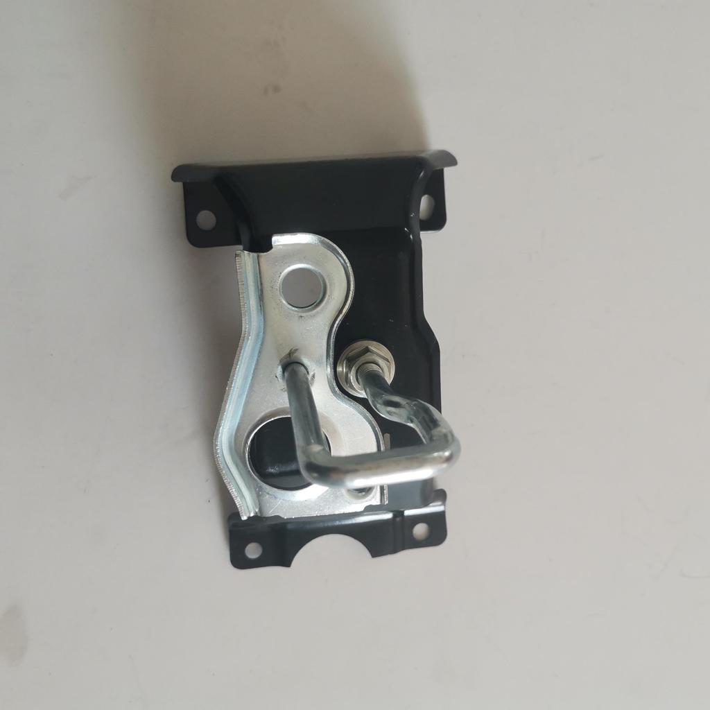 Upper Right Hood Lock Hook for BMW F15/F16/F85/F86 (Part #51237325992)