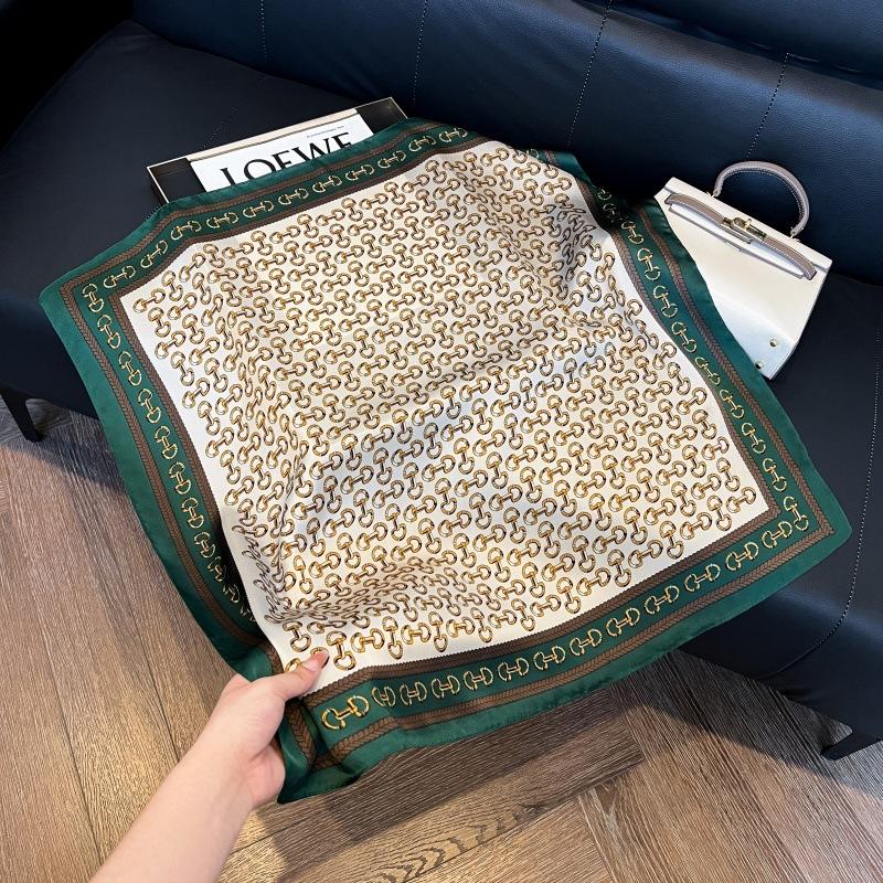 New silk scarf women's fashion versatile high-end small square scarf Korean version neck protection scarf spring and autumn retro scarf binding bag