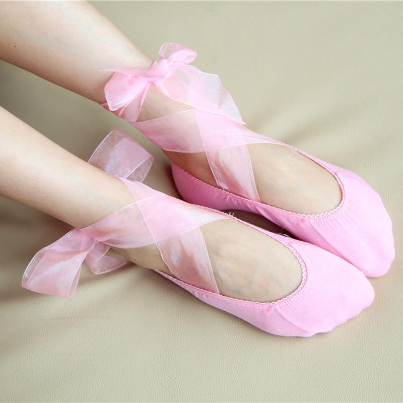 Șosete Invisible Antiderapante din Dantelă pentru Femei și Fete cu Curelușă Harajuku Drăguțe Vintage Retro Decupate Joase Lady Albe Prințesă Vară