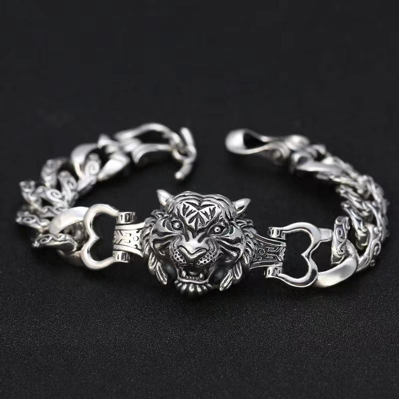 Retro trendy men's creative bracelet domineering new tiger head natal year personalized bracelet bracelet