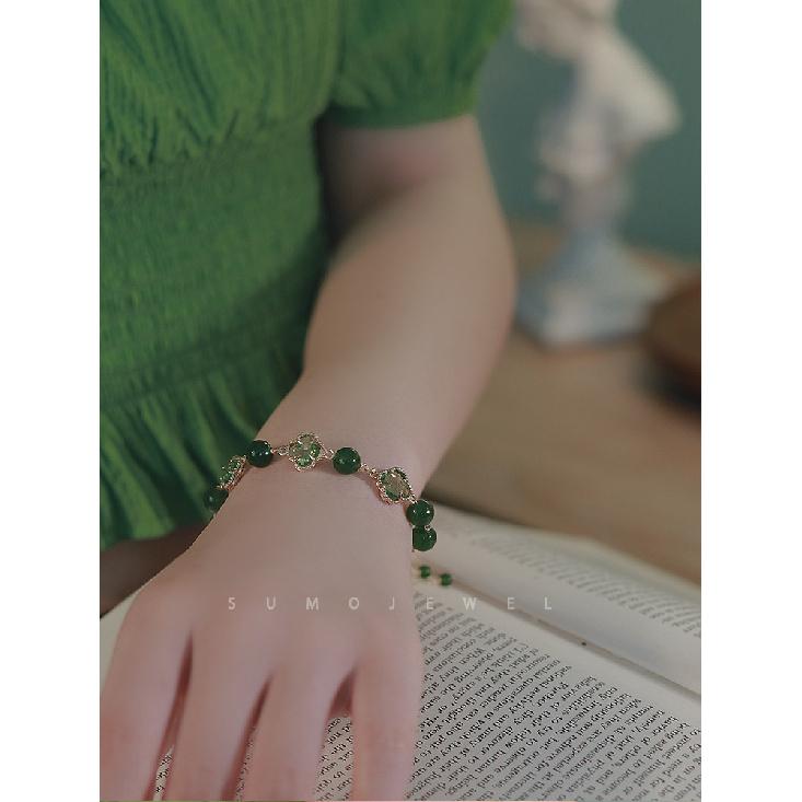 

Recommended Green chalcedony four-leaf clover bracelet for women, lucky niche design, popular online, flattering, new simple style One size fits all, adjust