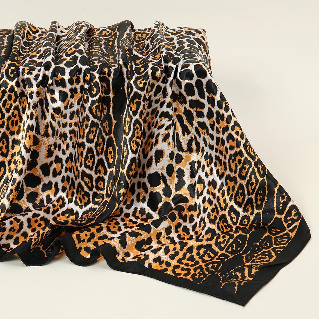 90*90cm Leopard Gedruckter Quadratischer Schal Damen Luxus Designer Schal Mode Punkt Stirnband Matt Satin Seide Haarband Taschentuch