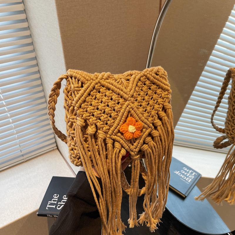 

2025 new straw bag versatile fringed women s bag woven bag fashion cotton rope bag shoulder bag messenger bag women s bag хаки