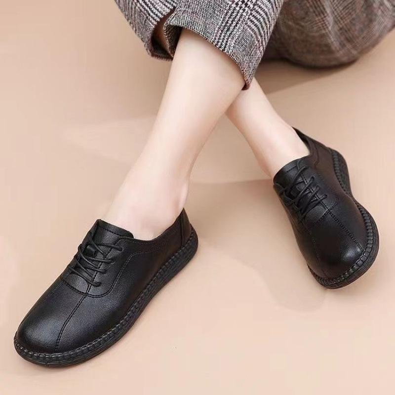 

Real soft leather mother casual shoes in summer 2025 new single shoes flat comfortable middle-aged and elderly women s shoes 41 чорний