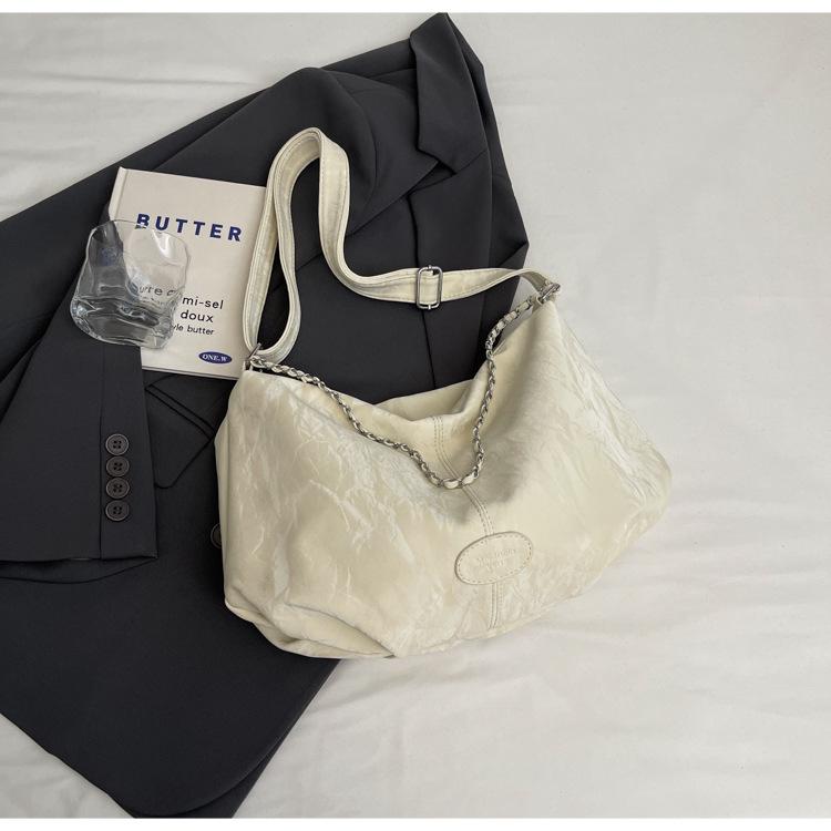 Urban Minimalist Large-Capacity Commuter Shoulder Bag for College Students - High-Quality Crossbody Bag