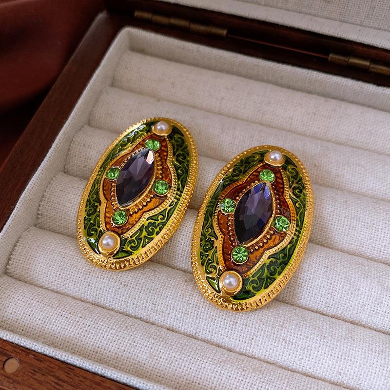 Medieval Vintage Silver Needle Retro High-end Earrings Light Luxury Versatile Earrings Court Style Niche Earrings