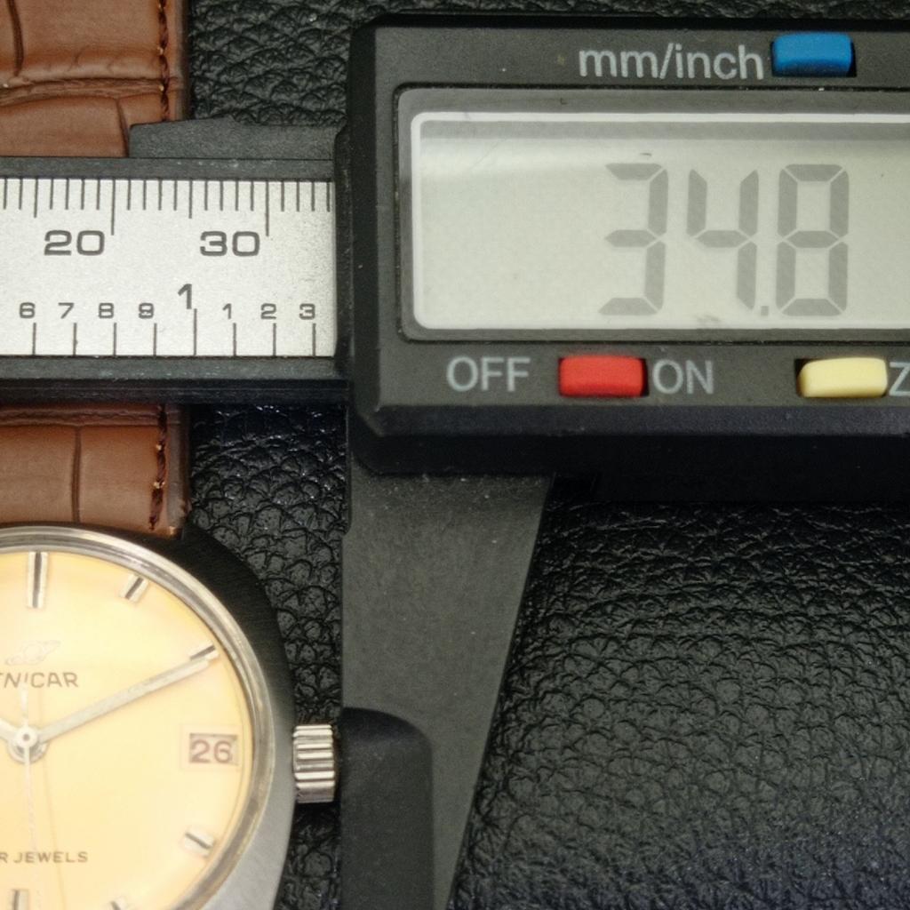 VINTAGE ENICAR STAR JEWELS HAND-WINDING SWISS MENS BEIGE DIAL WATCH A700137-5 R201-a700137