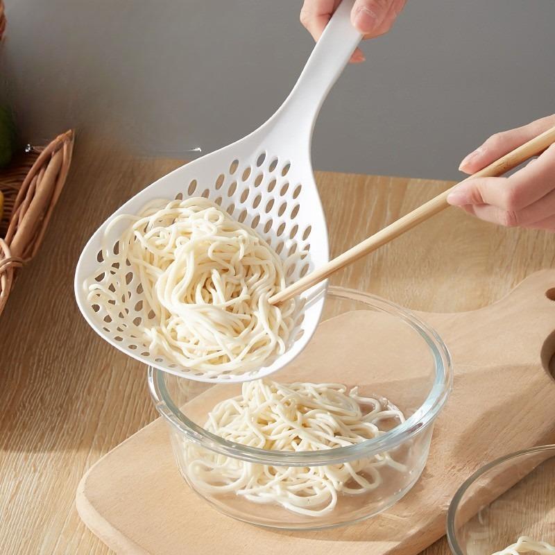 Extended Handle Large Strainer, Plastic Water Filter, Kitchen Water Draining, High-temperature Resistant, Dumpling and Noodle Scooping Spoon