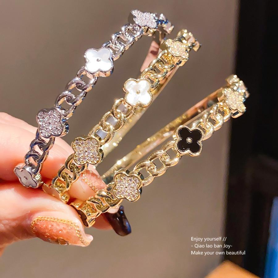 14k Gold Plated Zircon Flower Chain Bracelet For Fashionable Casual Look