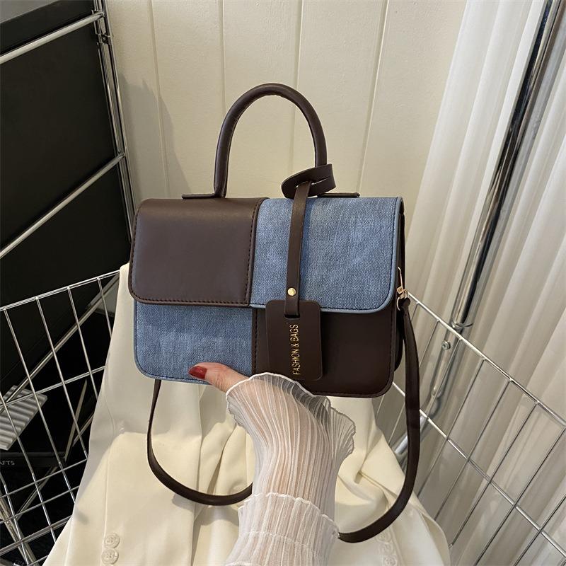 Popular FashiTexture Handbag 2026 New Style Commuter Stylish Single-Shoulder Crossbody Small Square Bag Trendy