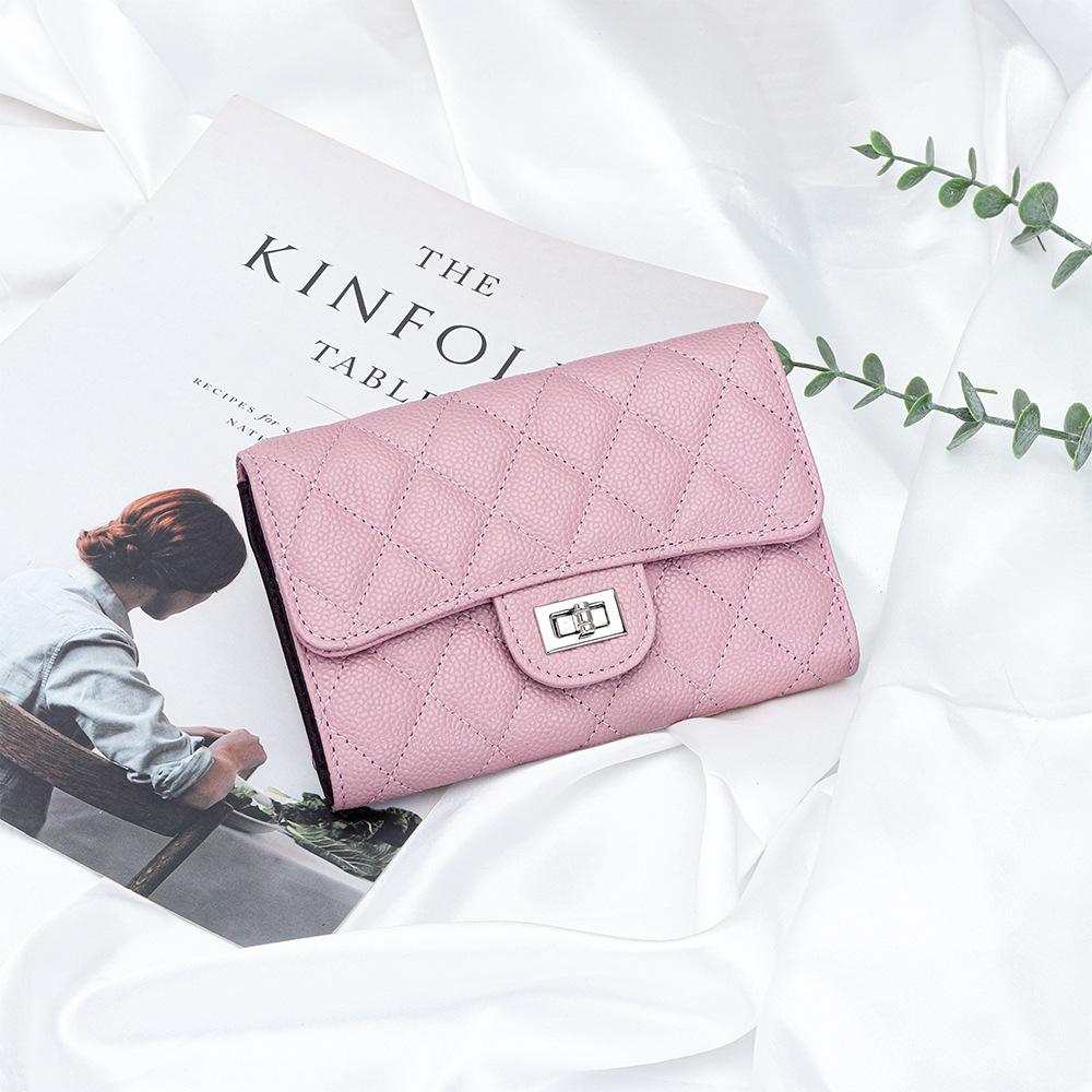 Cartera corta de cuero de lujo ligero para mujer, nueva de 2025, plegable de tres pliegues, billetera corta de piel de vaca caviar, espacio para múltiples tarjetas
