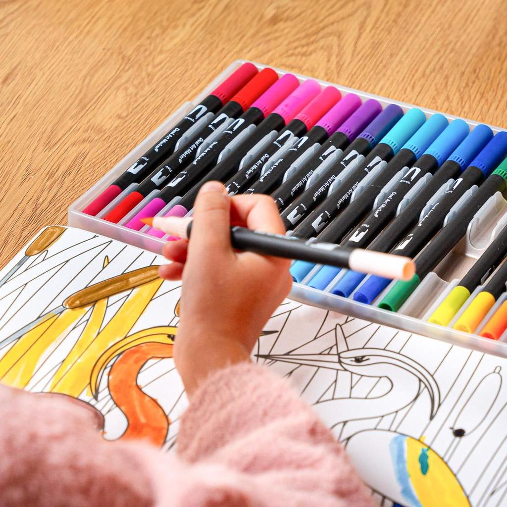 Set of double-sided watercolour markers - 24 colours